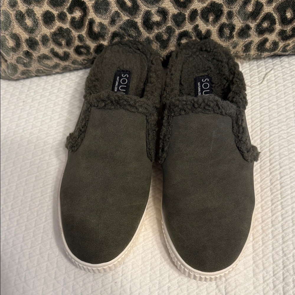 SOUL Naturalizer Olive Green Sneakers